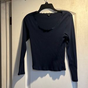 NAVY BLUE TOP
